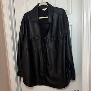 Time and Tru Women’s Black Faux Leather Shacket- Size XXL (20)